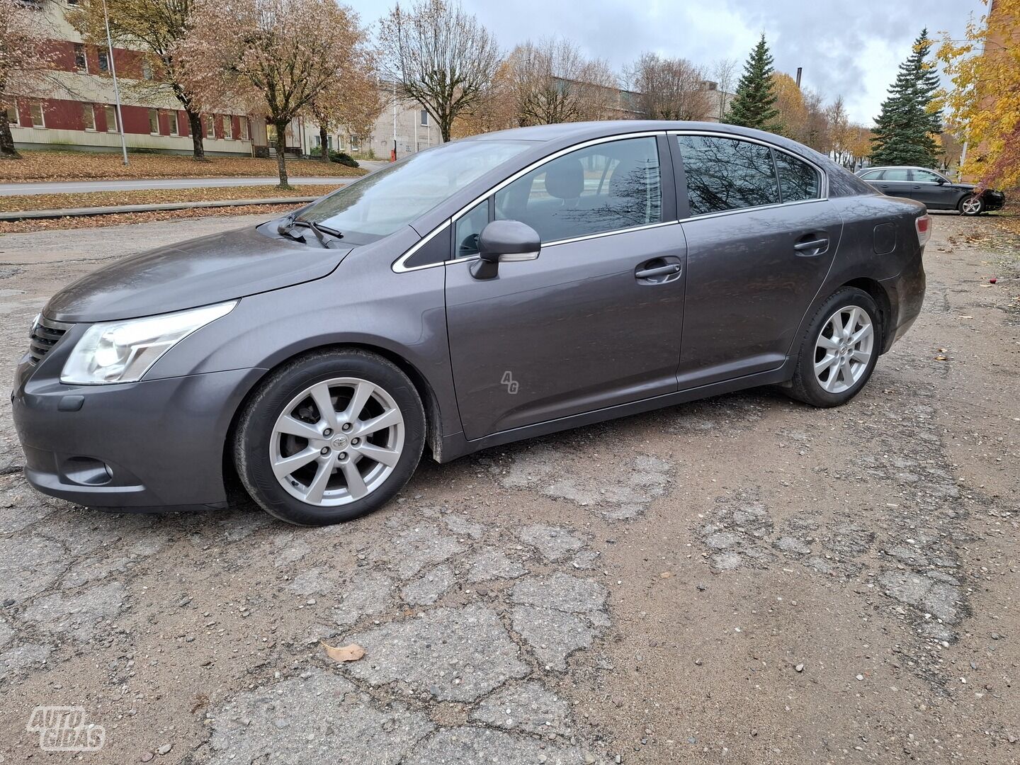 Toyota Avensis 2647 2010 m