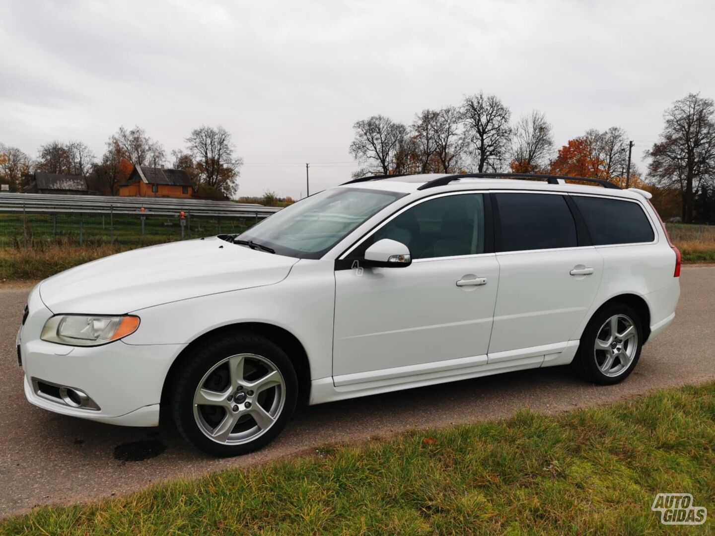 Volvo V70 D5 2008 y