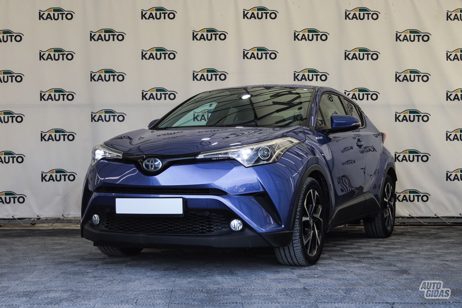 Toyota C-HR 2019 y Off-road / Crossover