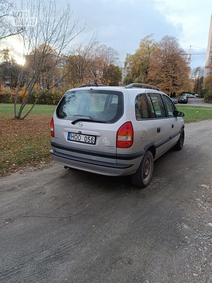 Opel Zafira 2000 m Vienatūris