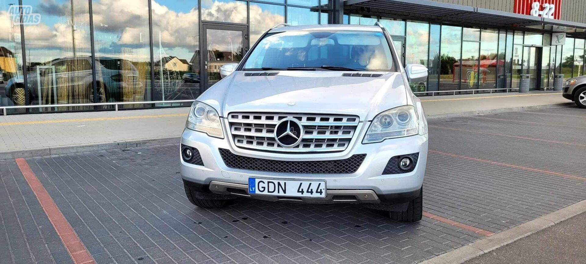 Mercedes-Benz ML 300 W164 2010 y