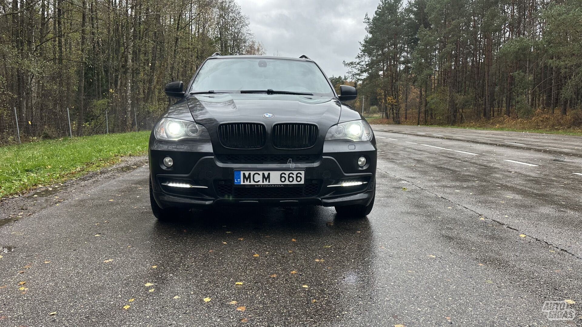 Bmw X5 2010 г Внедорожник / Кроссовер