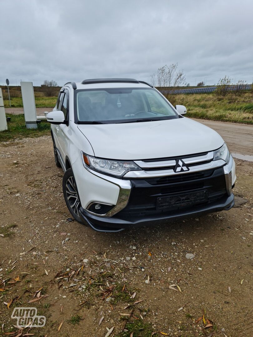 Mitsubishi Outlander 2016 г Внедорожник / Кроссовер