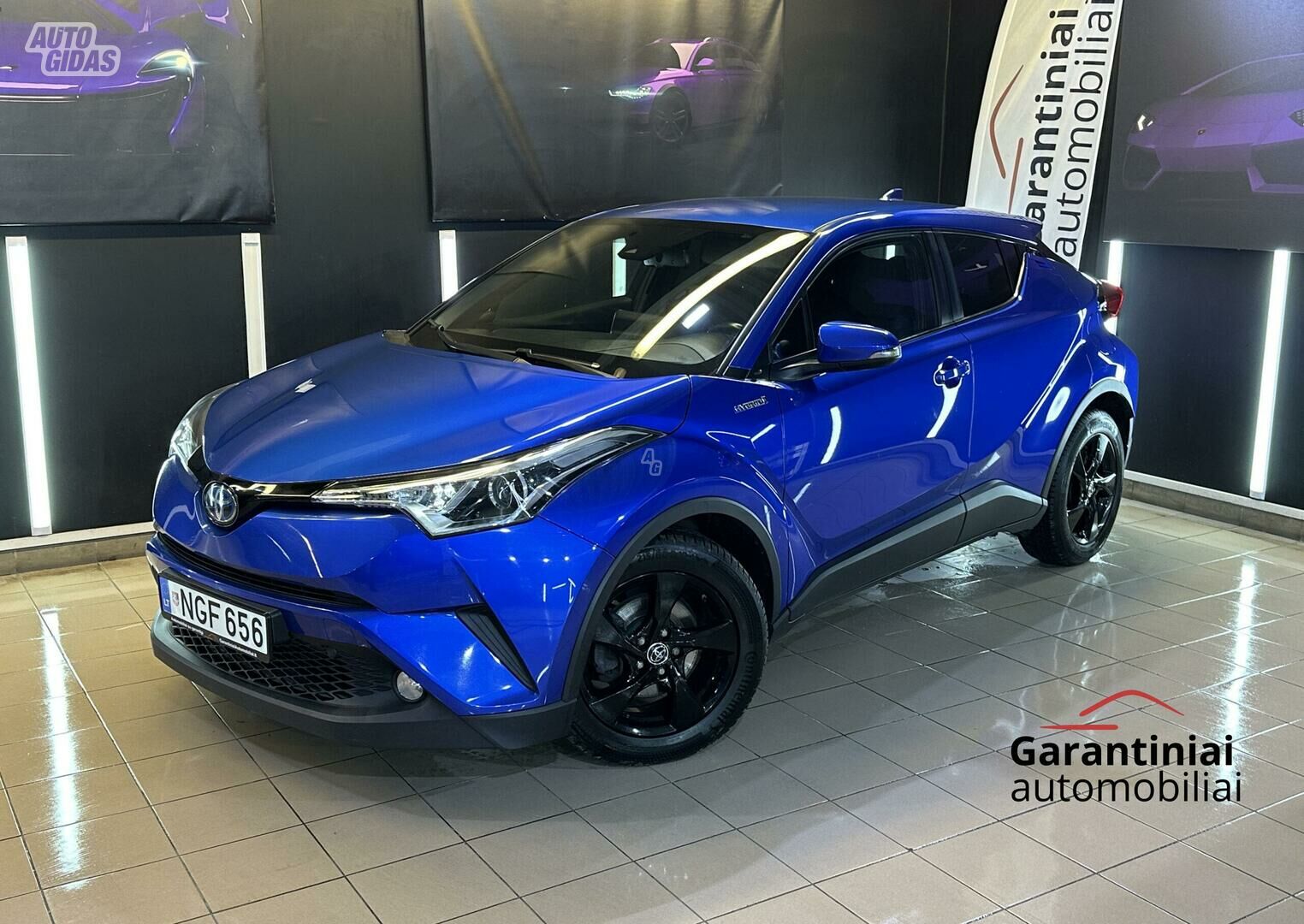 Toyota C-HR 2019 y Off-road / Crossover