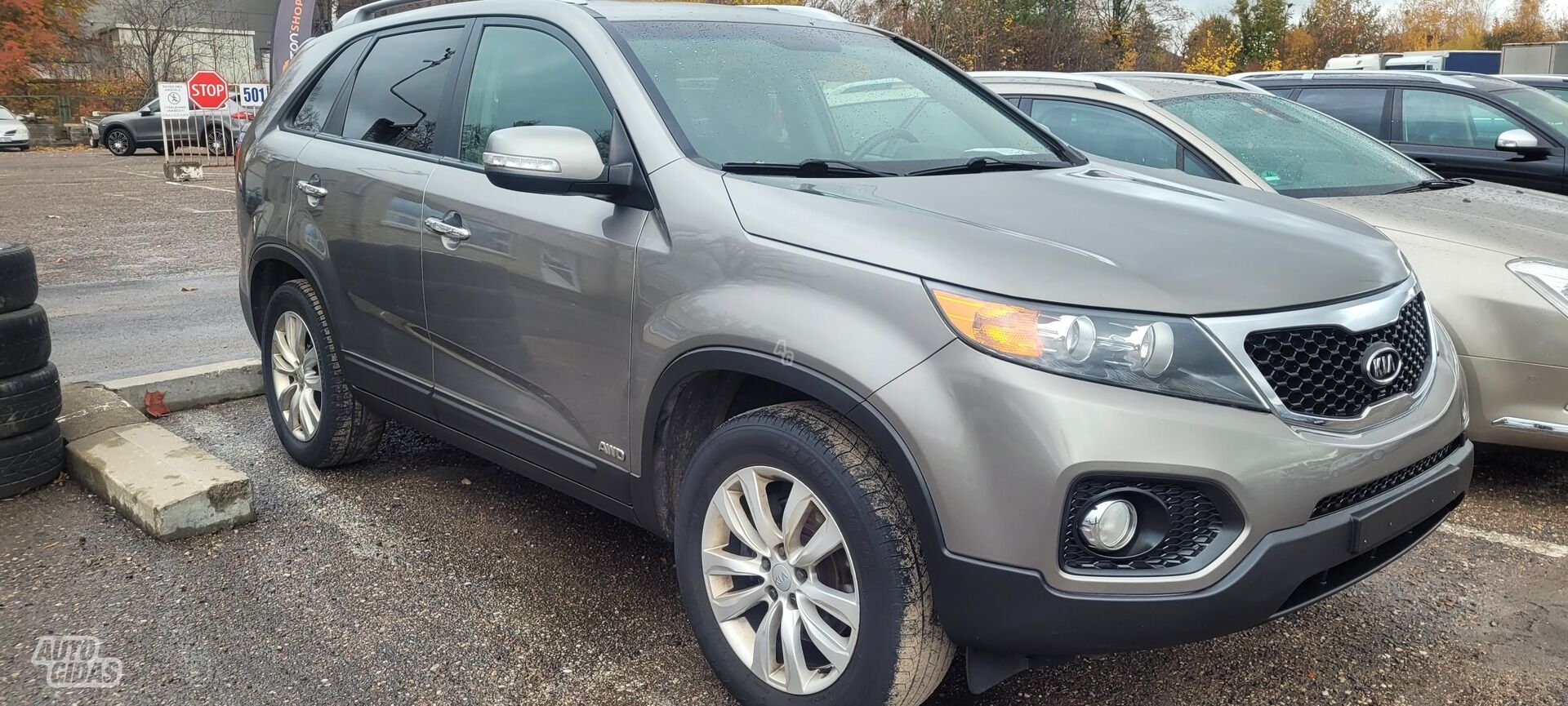 Kia Sorento 2011 y Off-road / Crossover