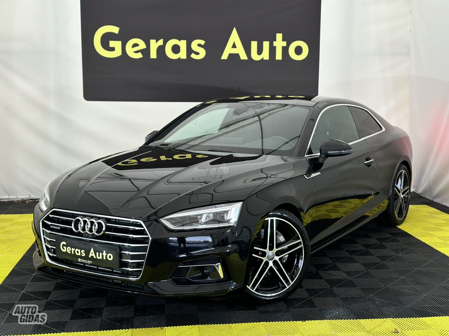 Audi A5 2018 y Kupė (Coupe)