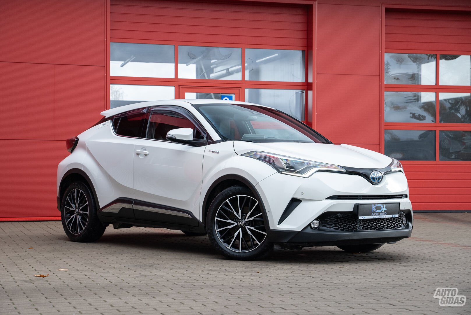 Toyota C-HR I 2016 m