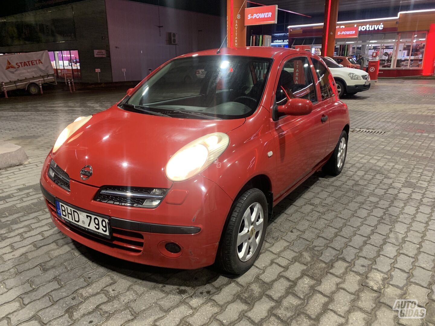 Nissan Micra 2006 y Hatchback