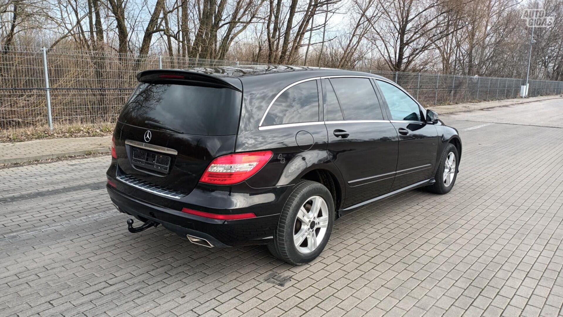 Mercedes-Benz R 350 2011 y Off-road / Crossover