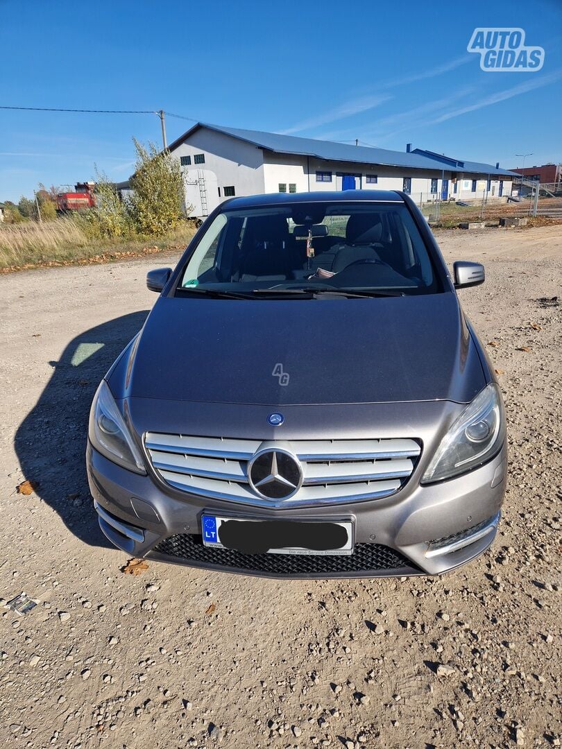 Mercedes-Benz B 200 2012 m Hečbekas