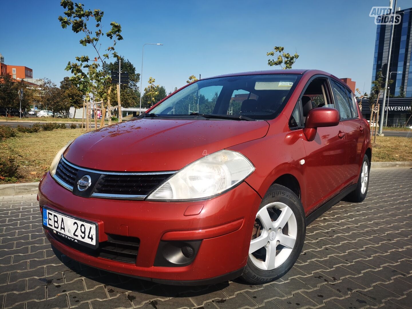 Nissan Tiida 2008 г Хэтчбек