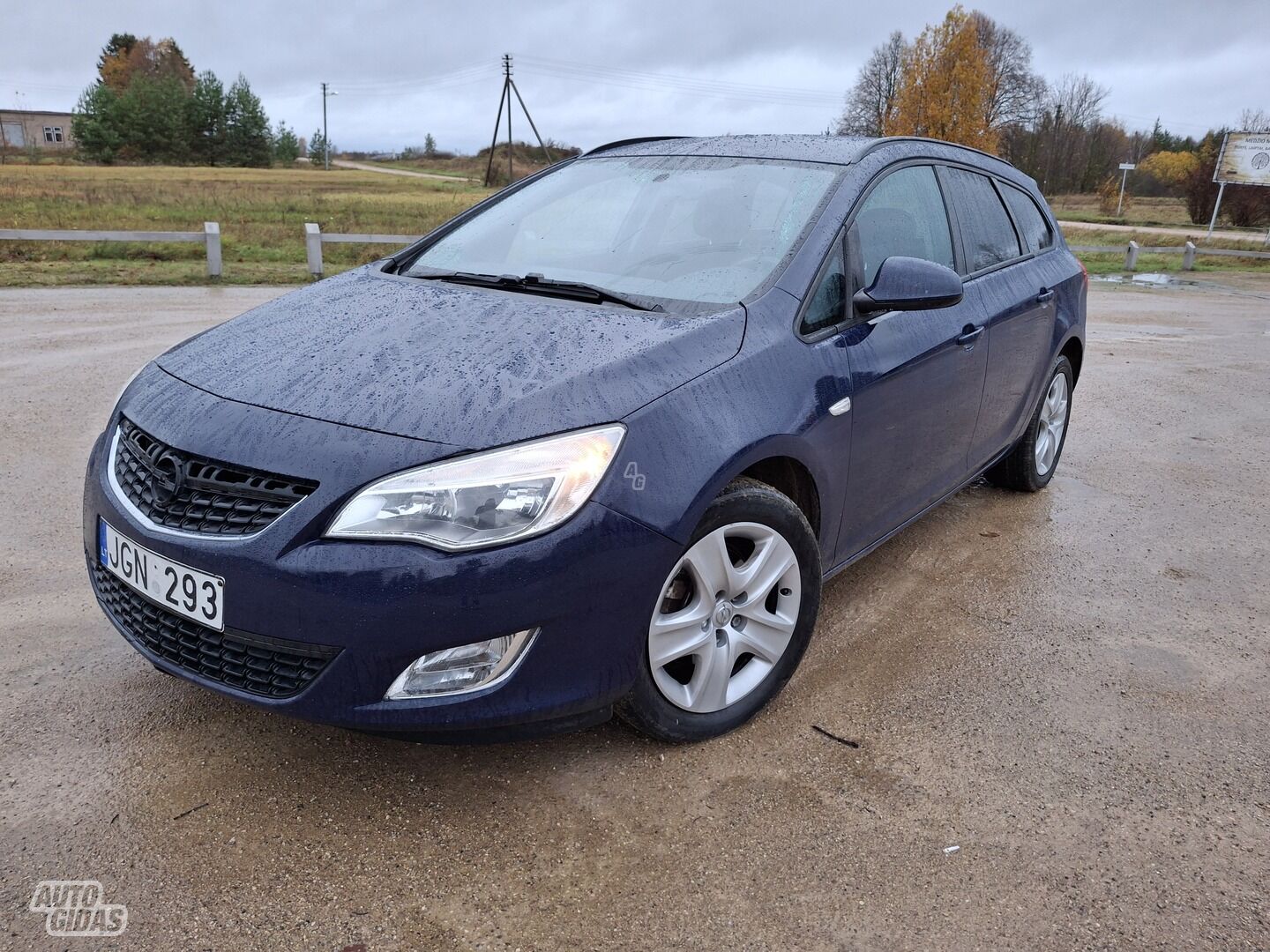 Opel Astra 2011 г Универсал