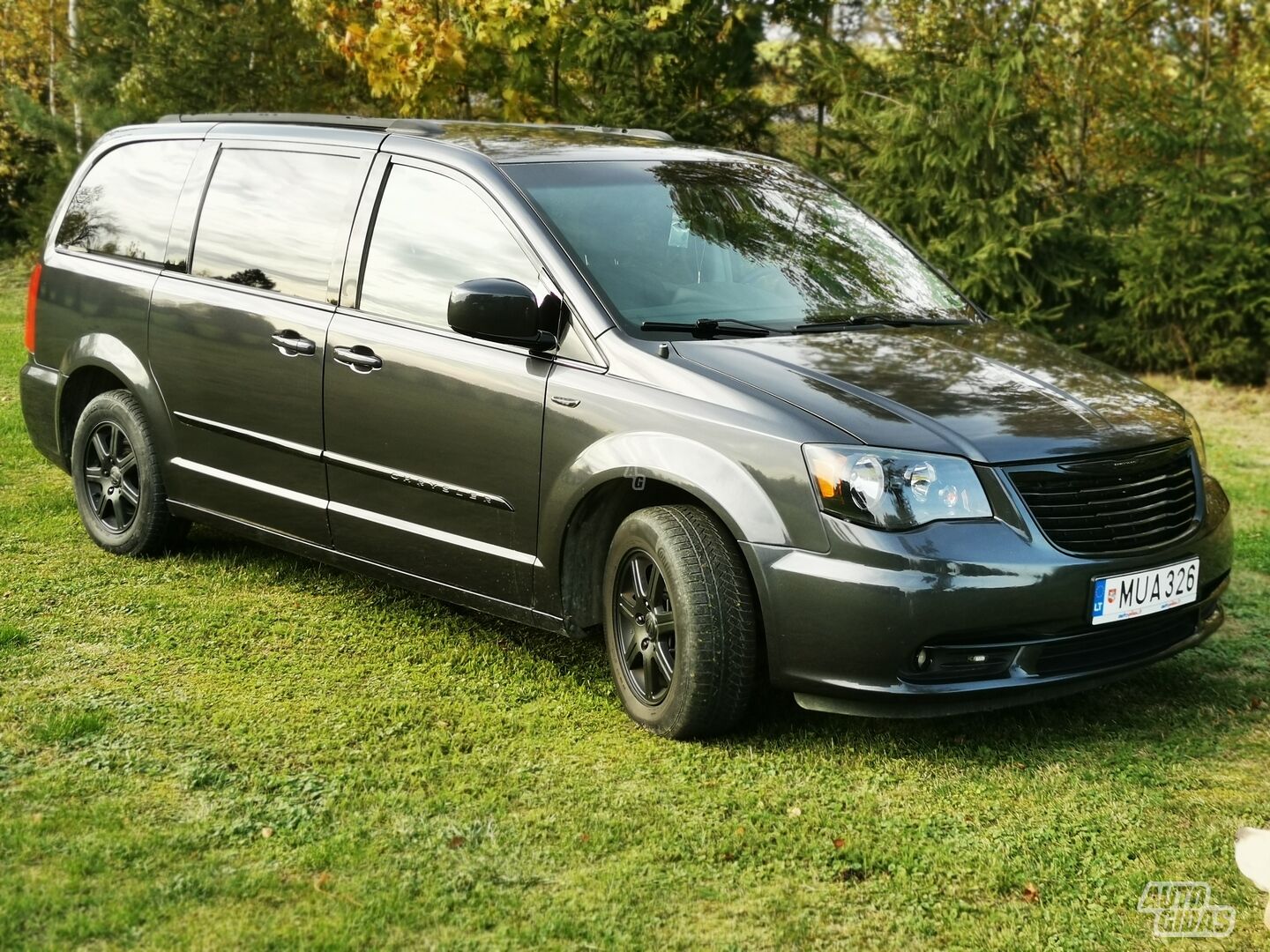 Chrysler Town & Country 2012 m Vienatūris