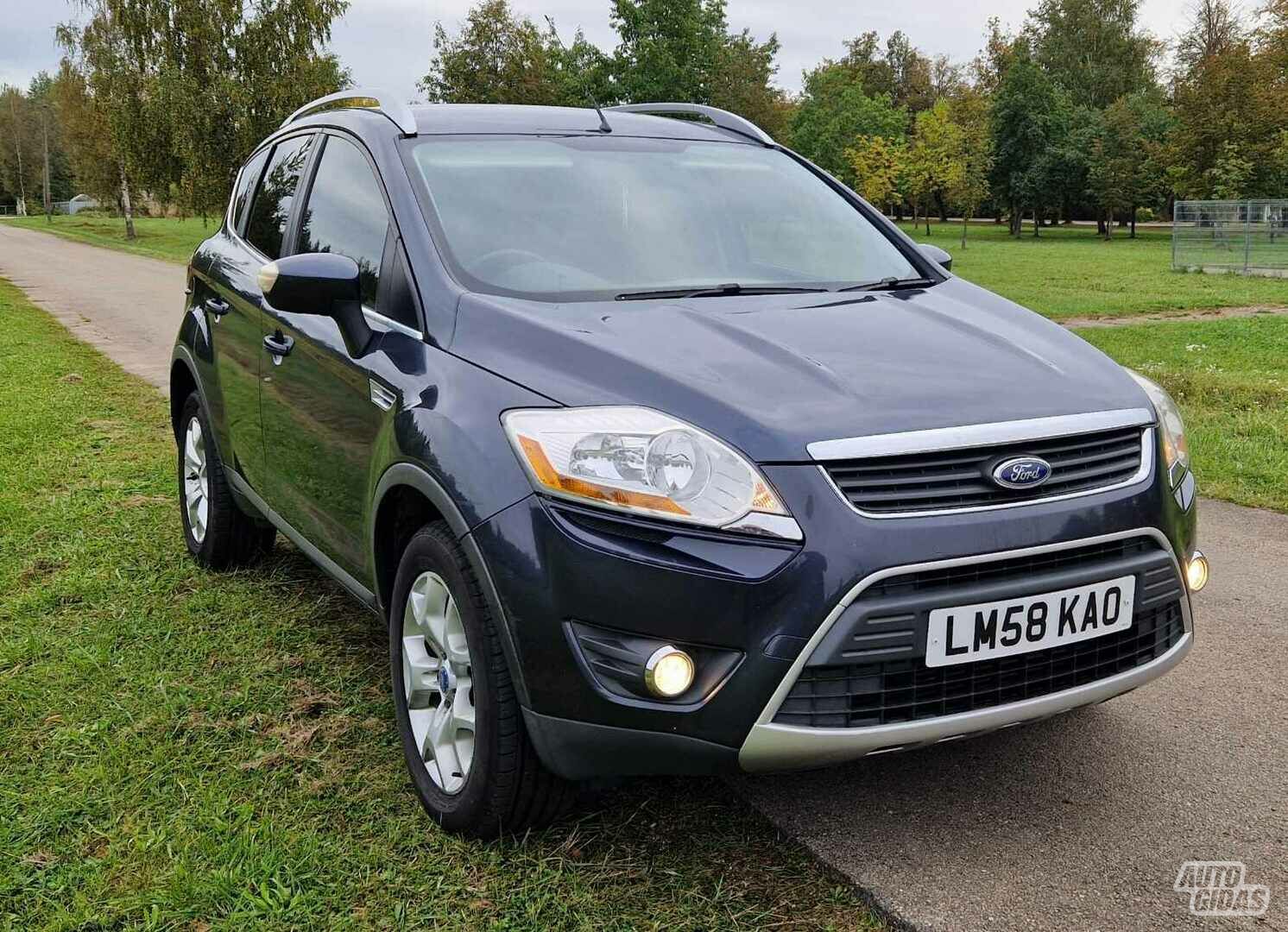 Ford Kuga 2009 г Внедорожник / Кроссовер