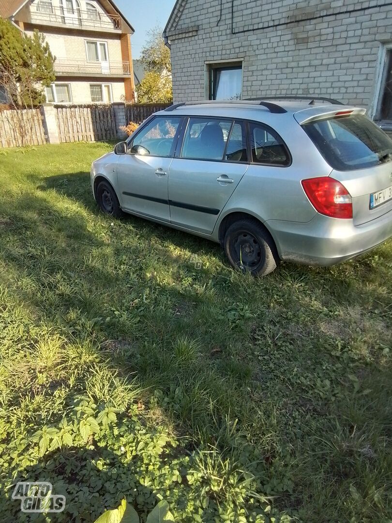 Skoda Fabia 2009 m Universalas