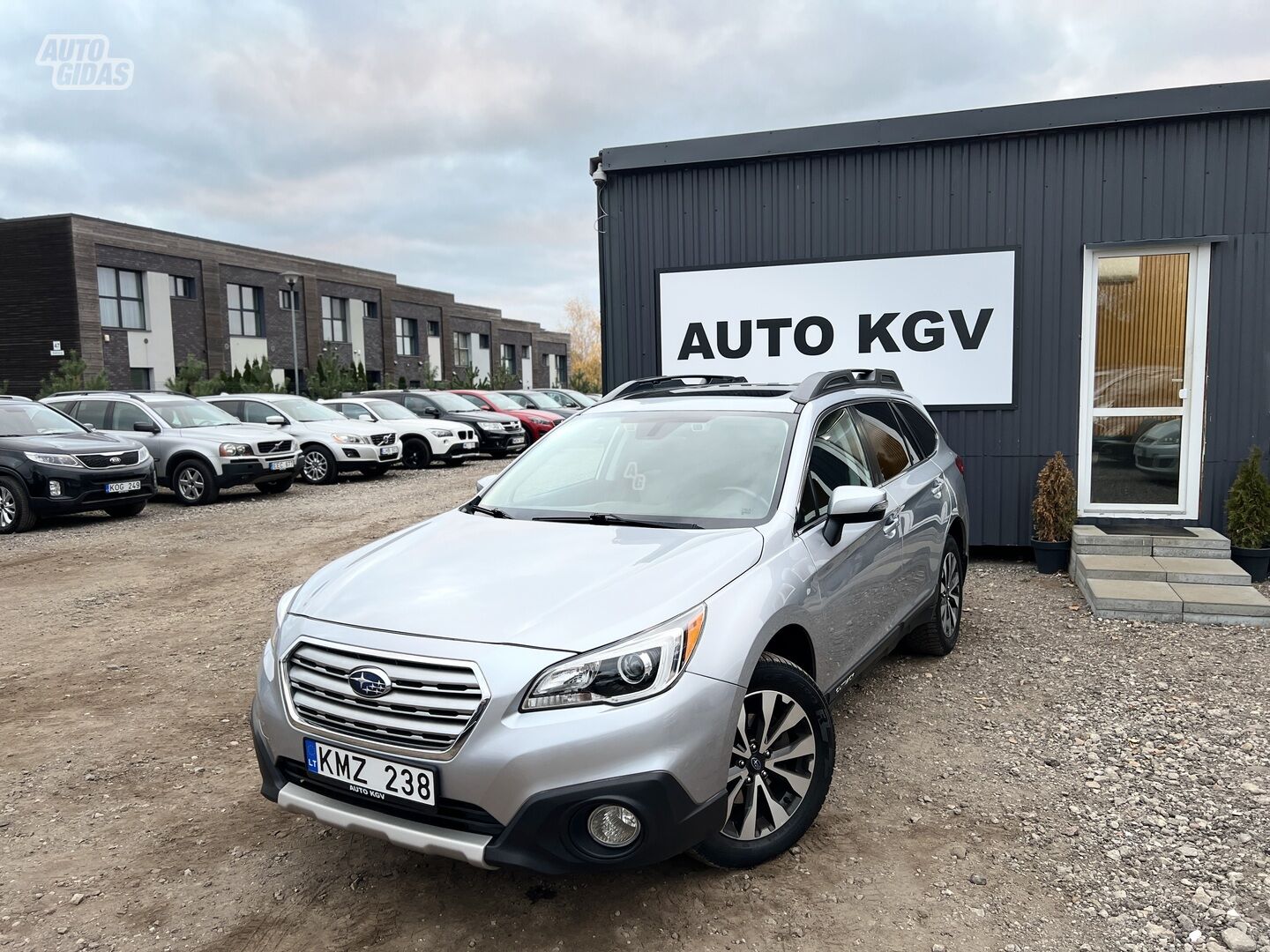 Subaru OUTBACK 2017 y Off-road / Crossover