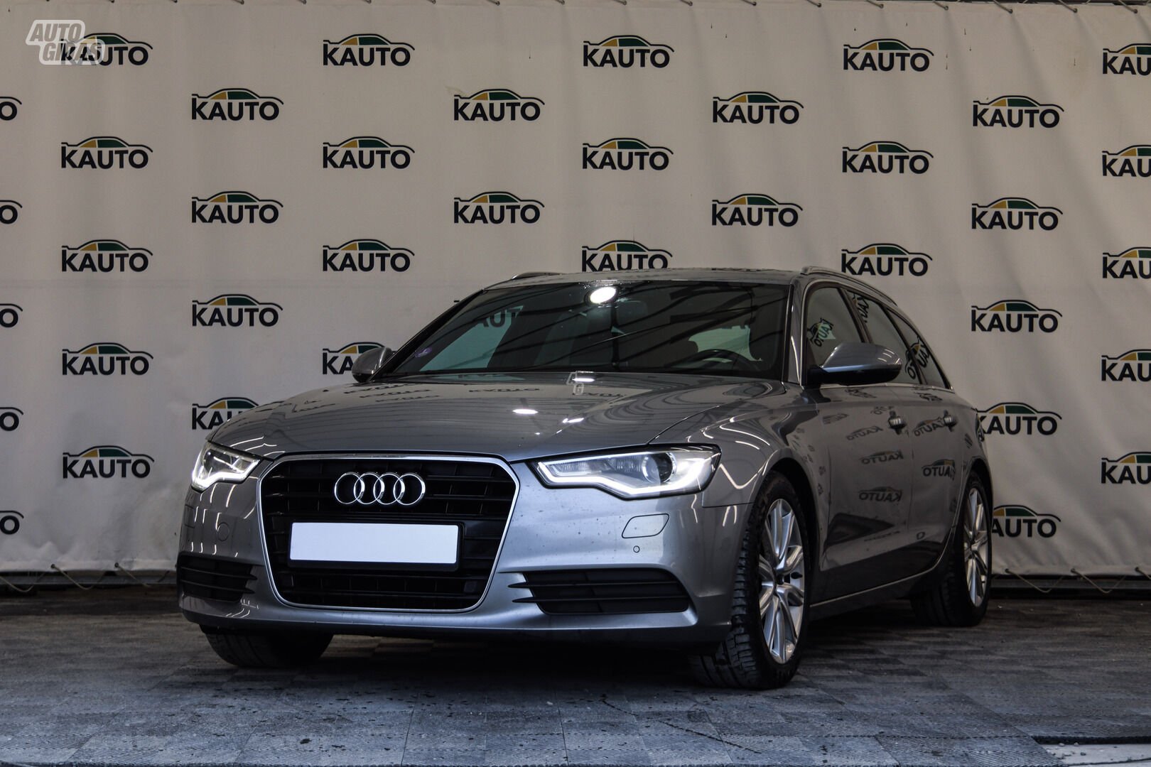 Audi A6 2012 г Универсал