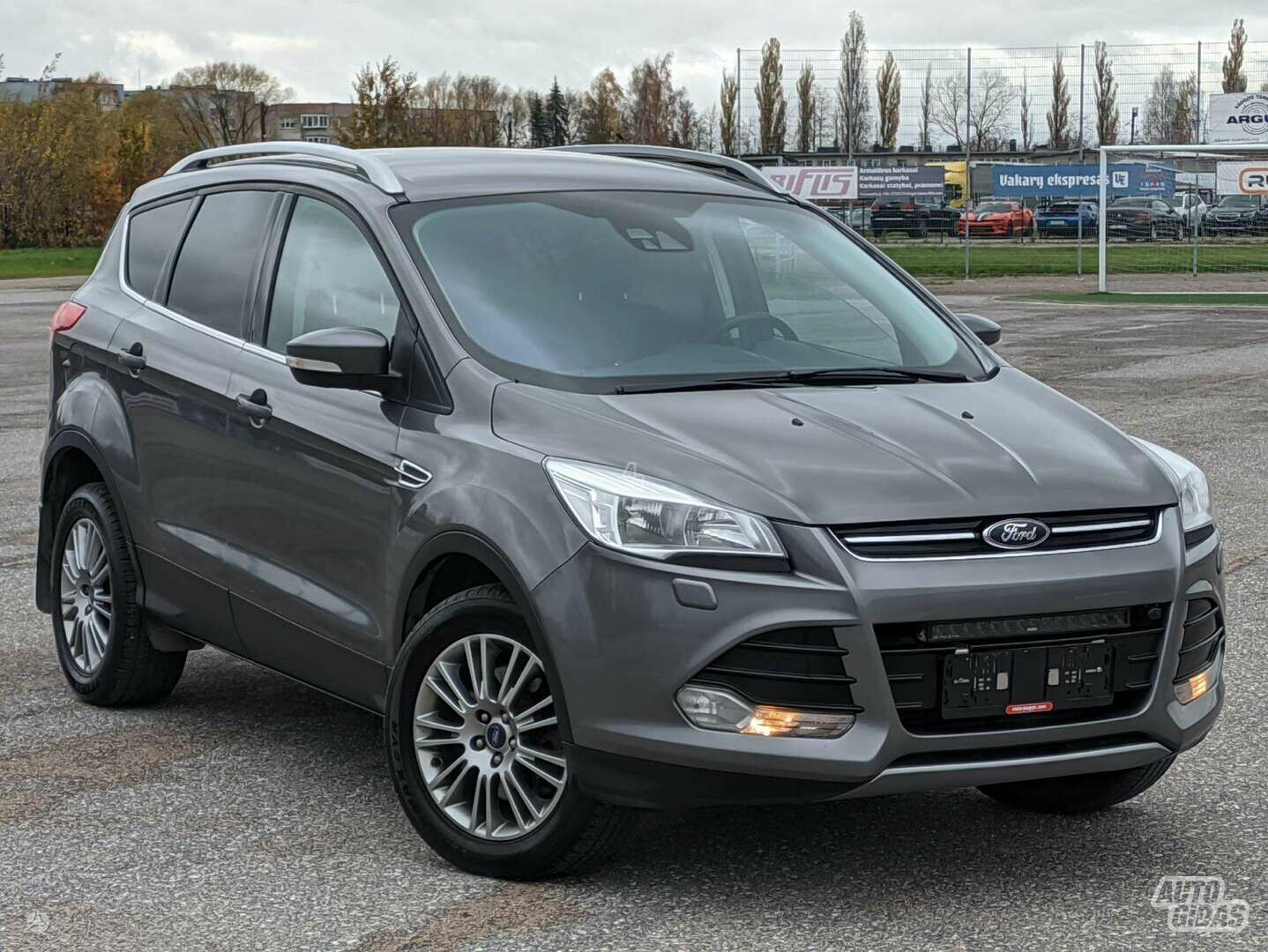 Ford Kuga 2014 г Внедорожник / Кроссовер