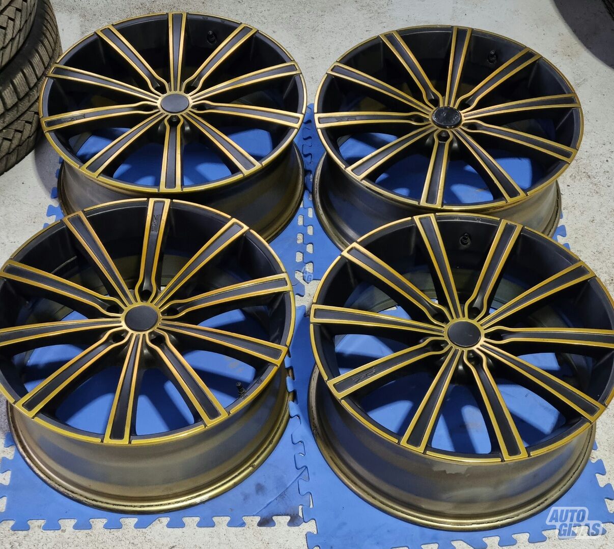 Light alloy R20 rims