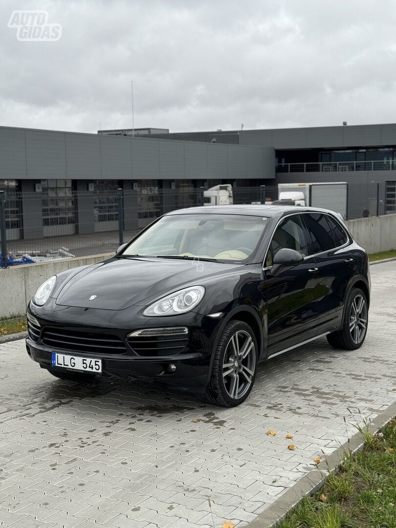 Porsche Cayenne 16234 2011 m