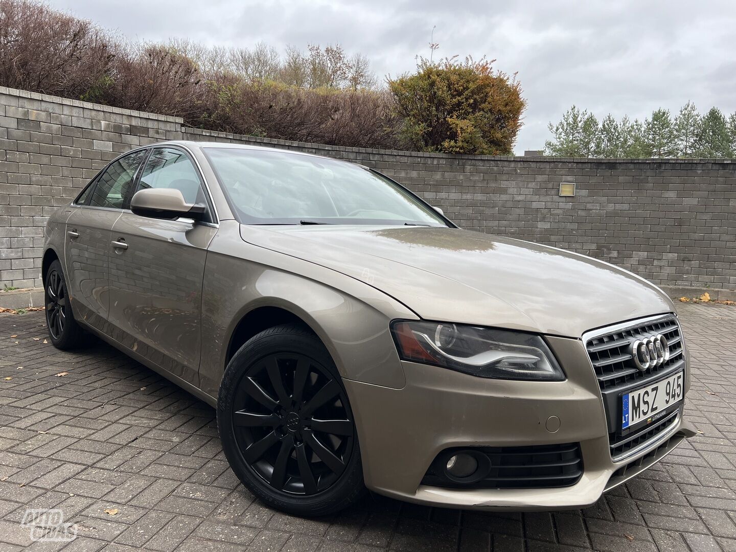 Audi A4 TFSI QUATTRO 2011 y