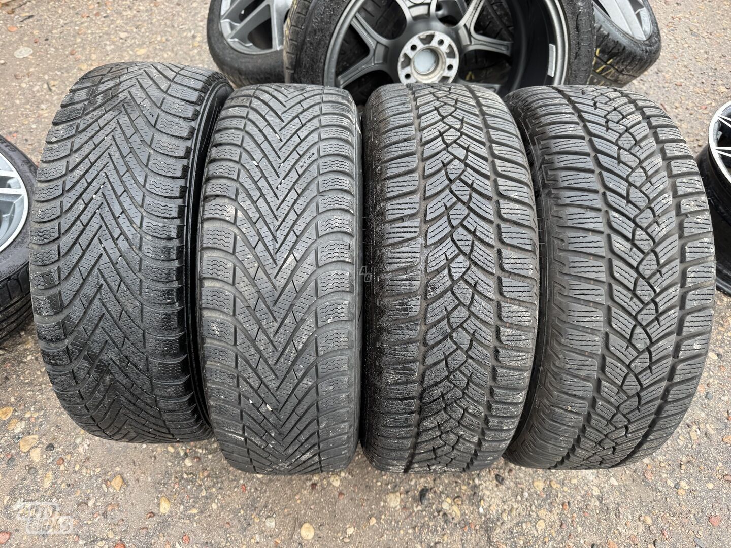 Pirelli Siunciam, 6+8mm 2023 R16 winter tyres passanger car