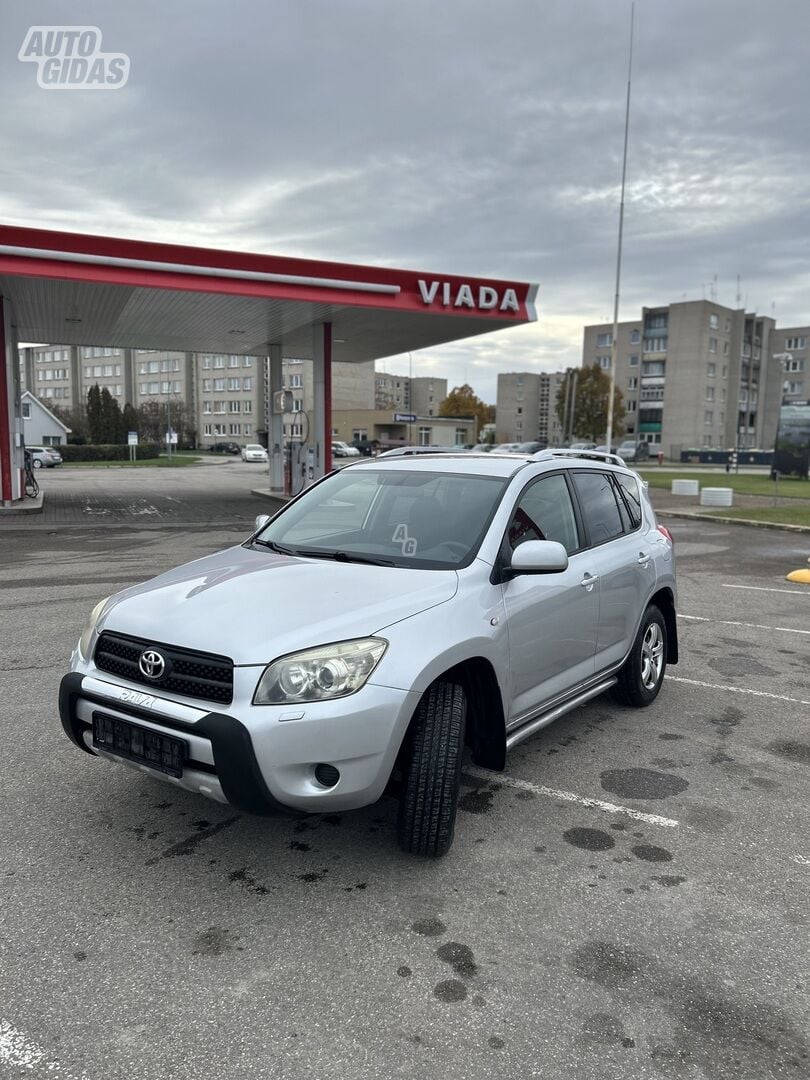 Toyota RAV4 2006 г Внедорожник / Кроссовер