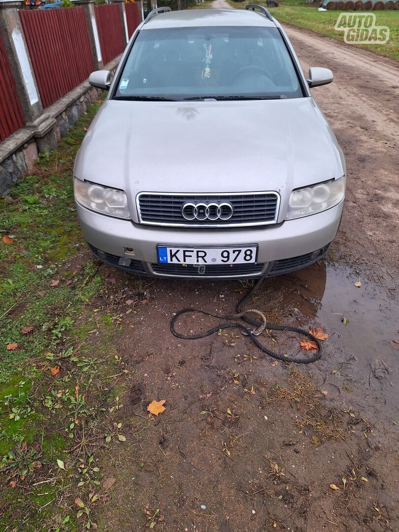 Audi A4 2003 m dalys