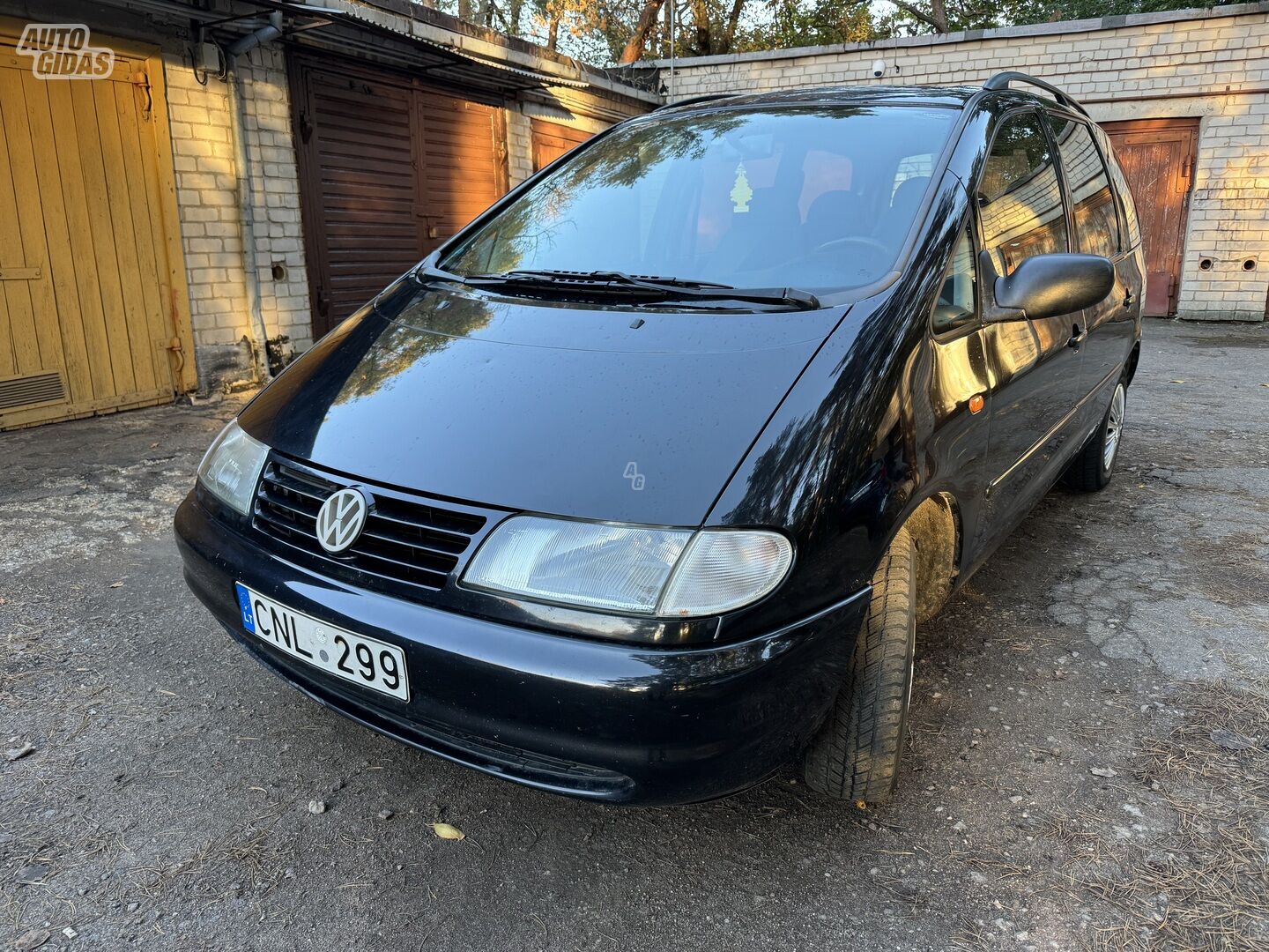 Volkswagen Sharan 1998 m Vienatūris