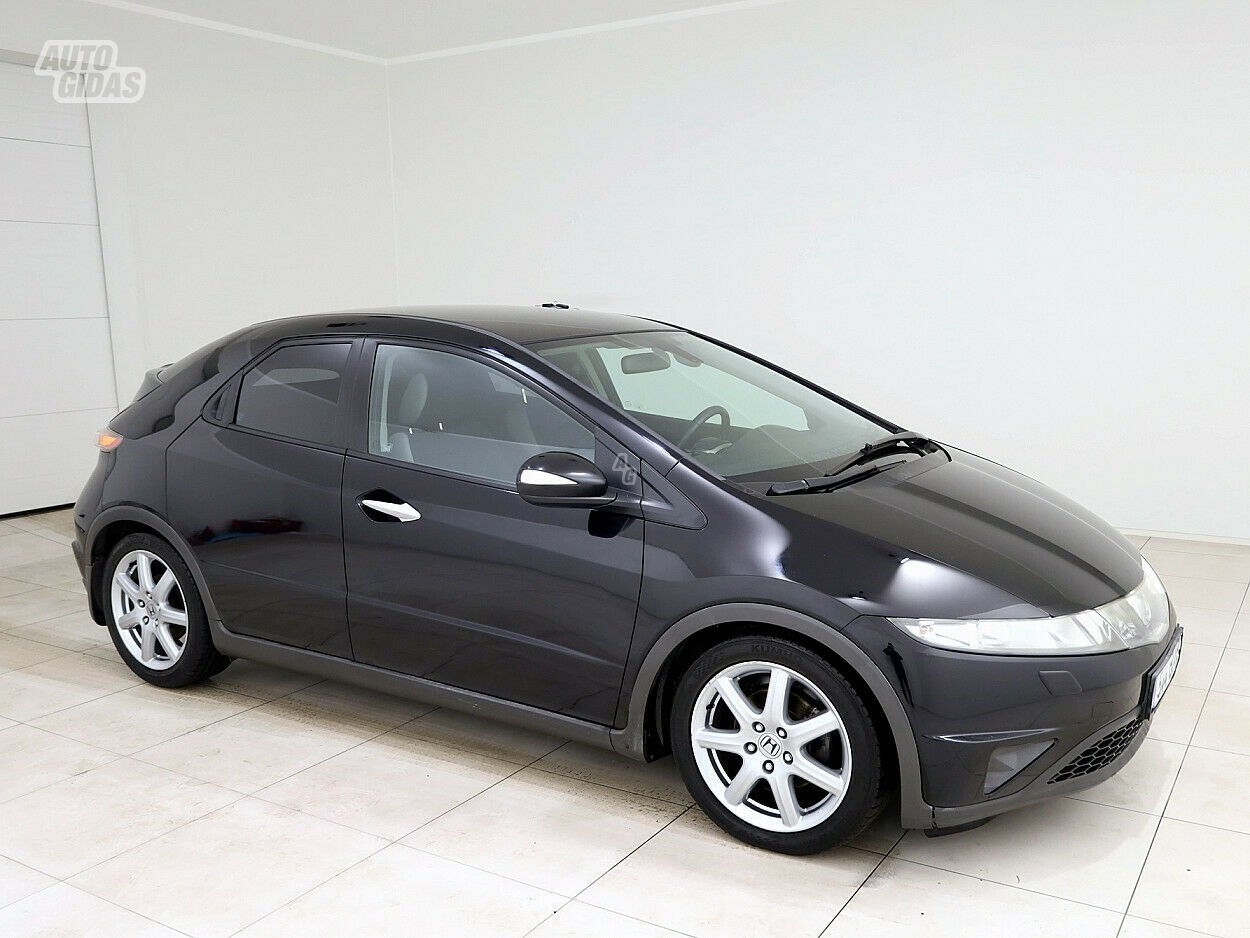 Honda Civic 2008 г Хэтчбек