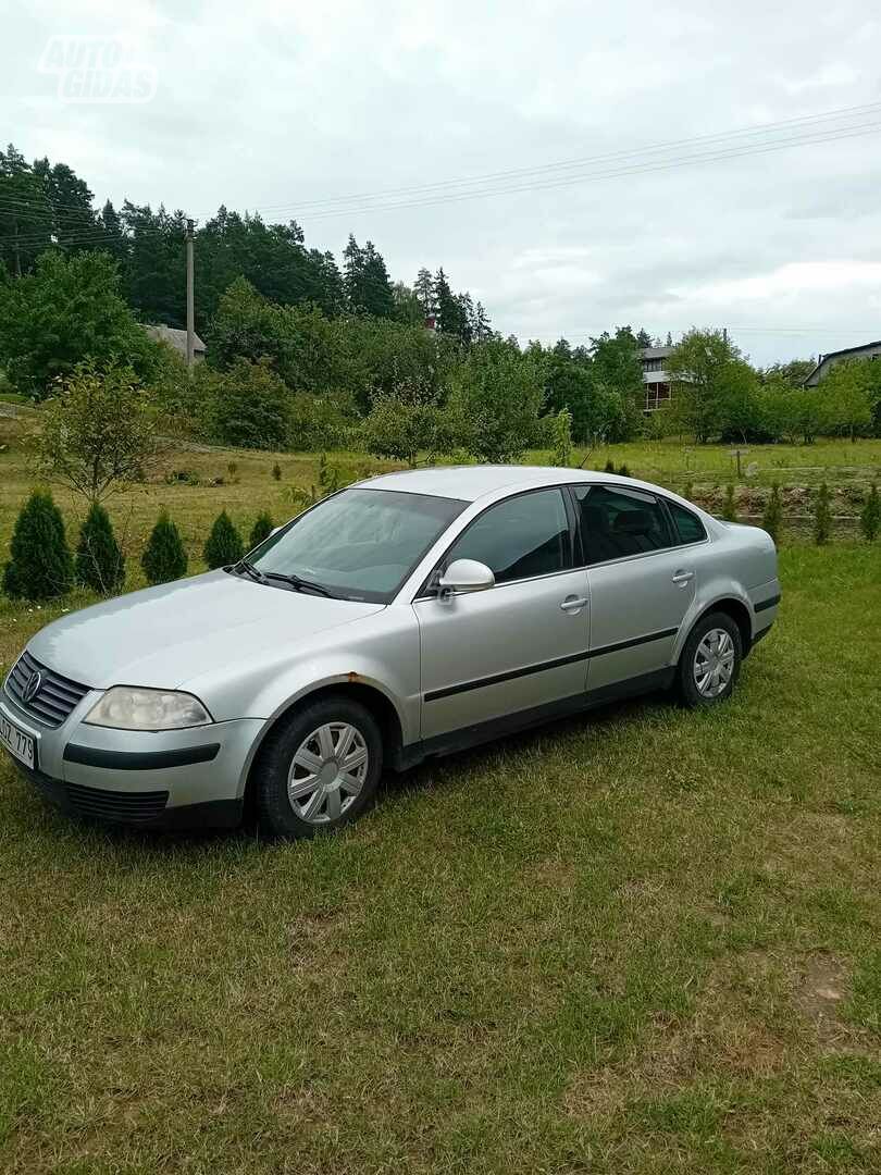 Volkswagen Passat 23092 2004 m