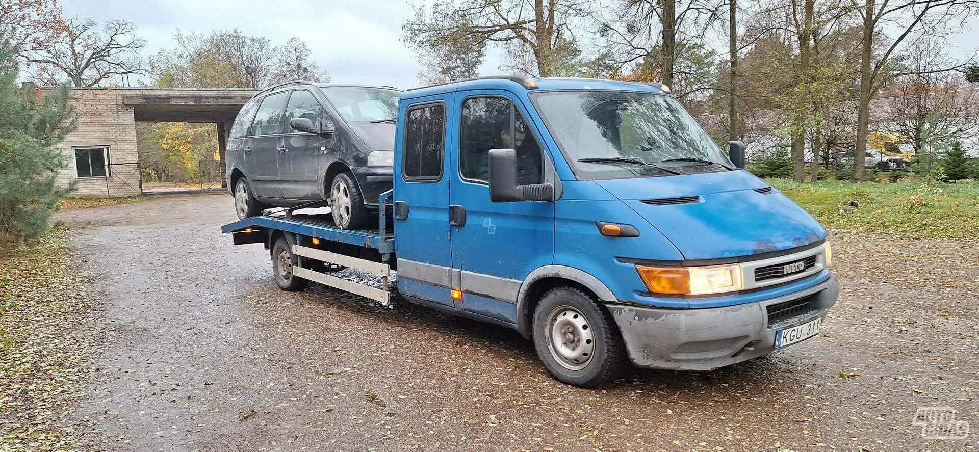 Iveco 35s13 2004 y Car transporter