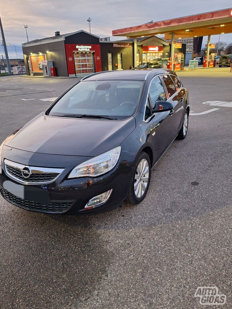 Opel Astra 2011 m Universalas