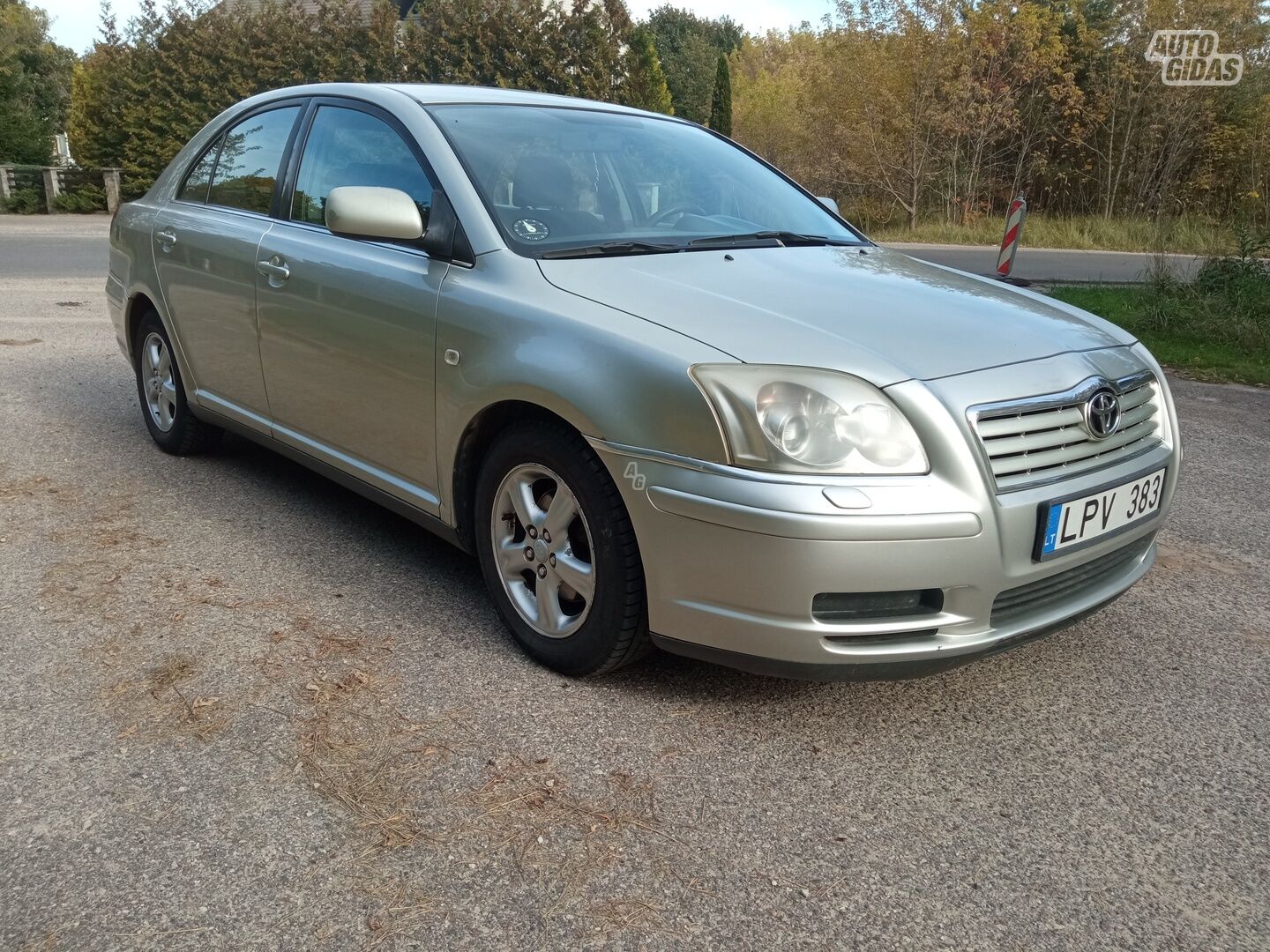 Toyota Avensis 2006 y Hatchback