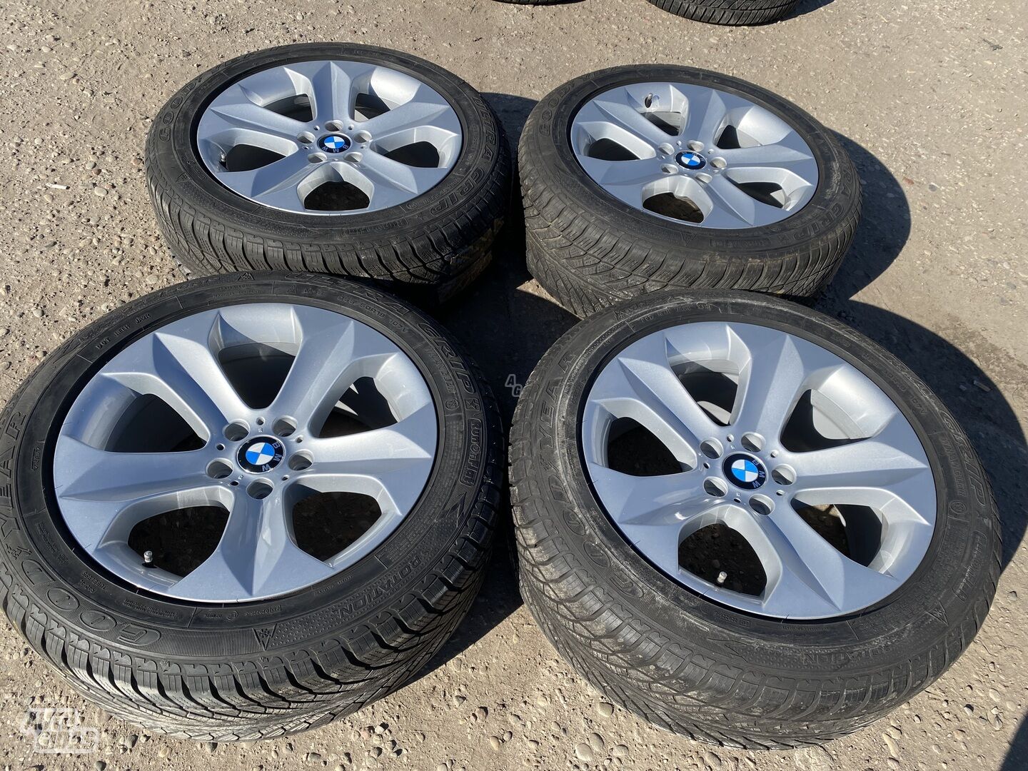 BMW Siunciam, ET18+ET48 light alloy R19 rims