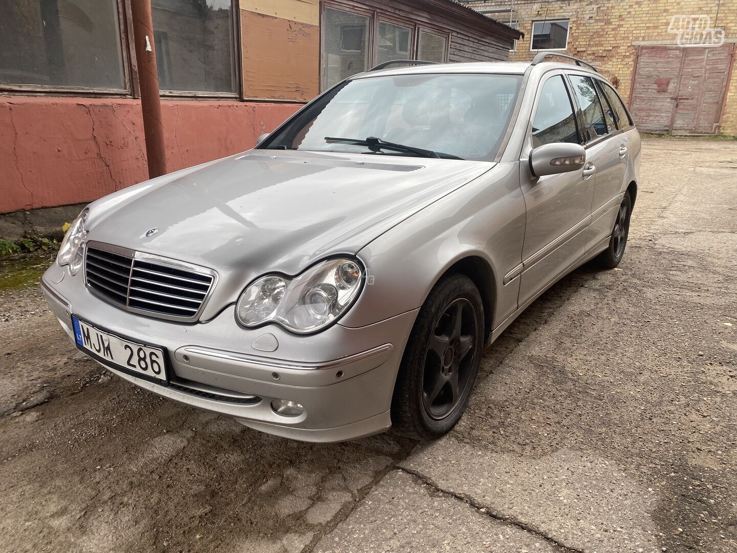 Mercedes-Benz C 320 2003 y Wagon