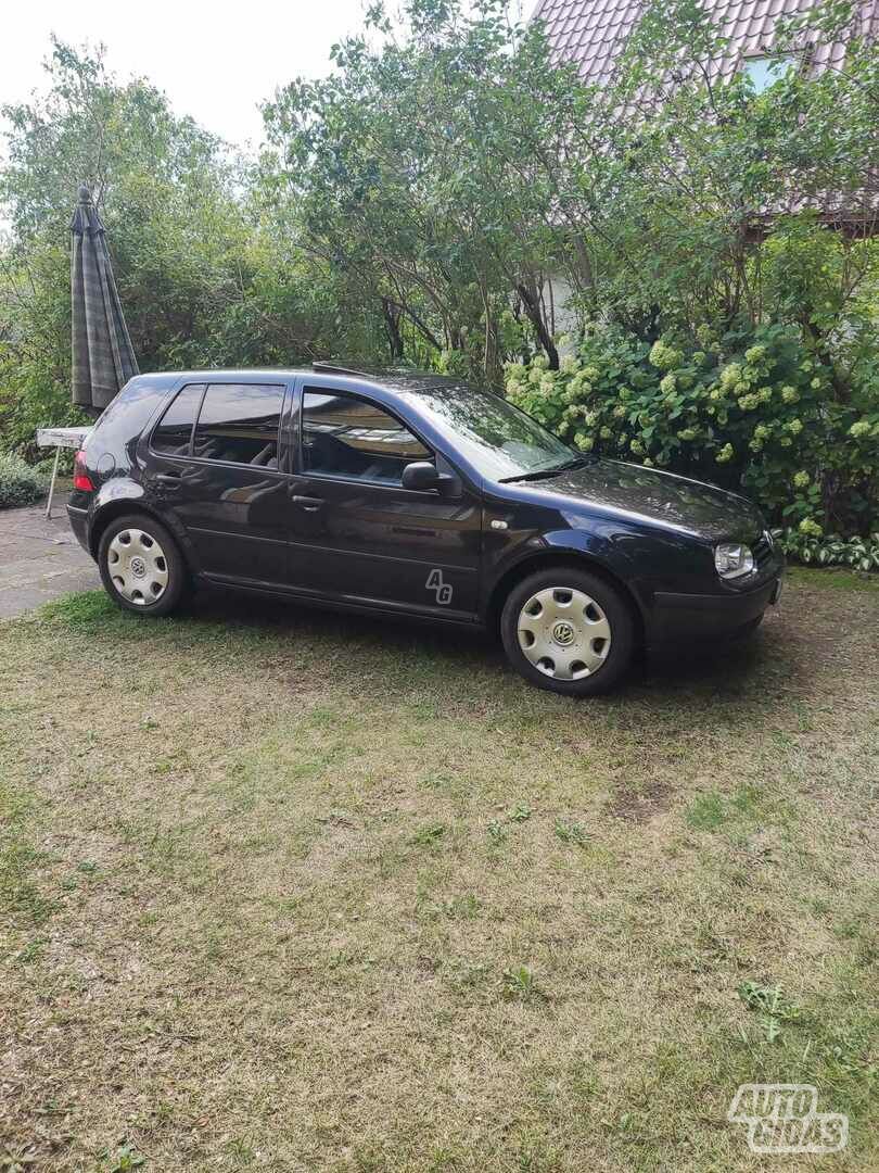 Volkswagen Golf 2001 г Хэтчбек