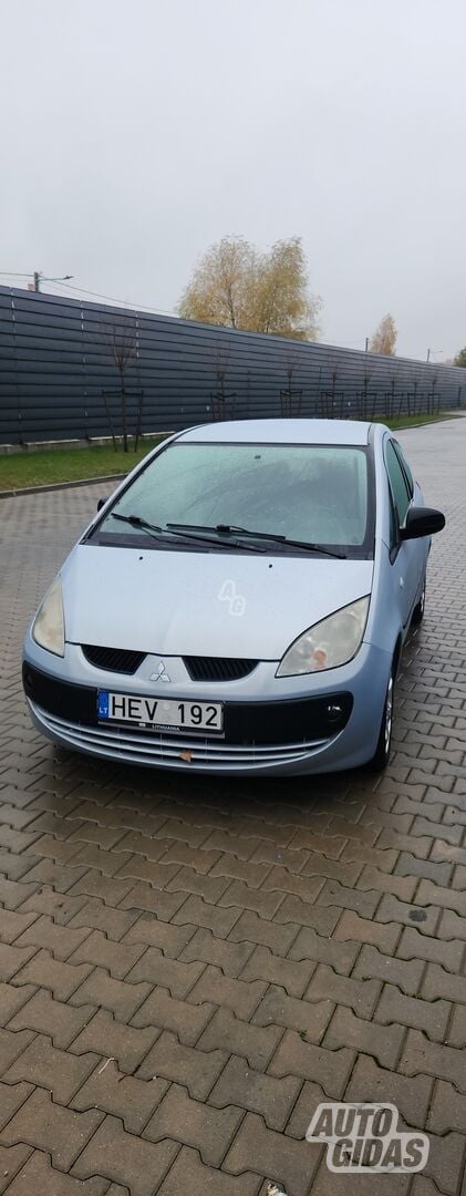 Mitsubishi Colt 2005 y Hatchback