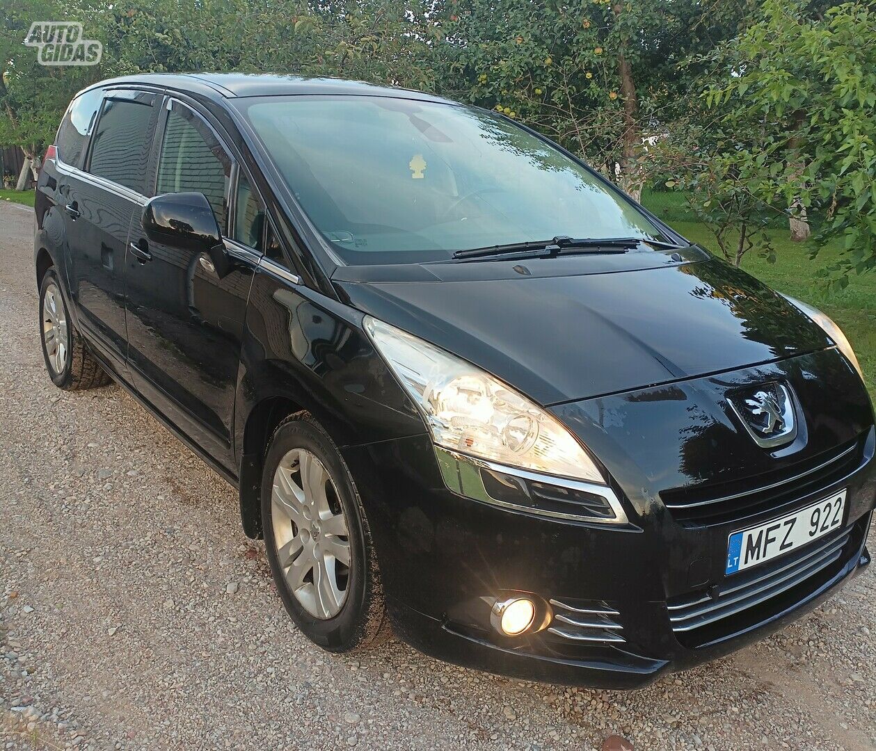 Peugeot 5008 2010 г Минивэн