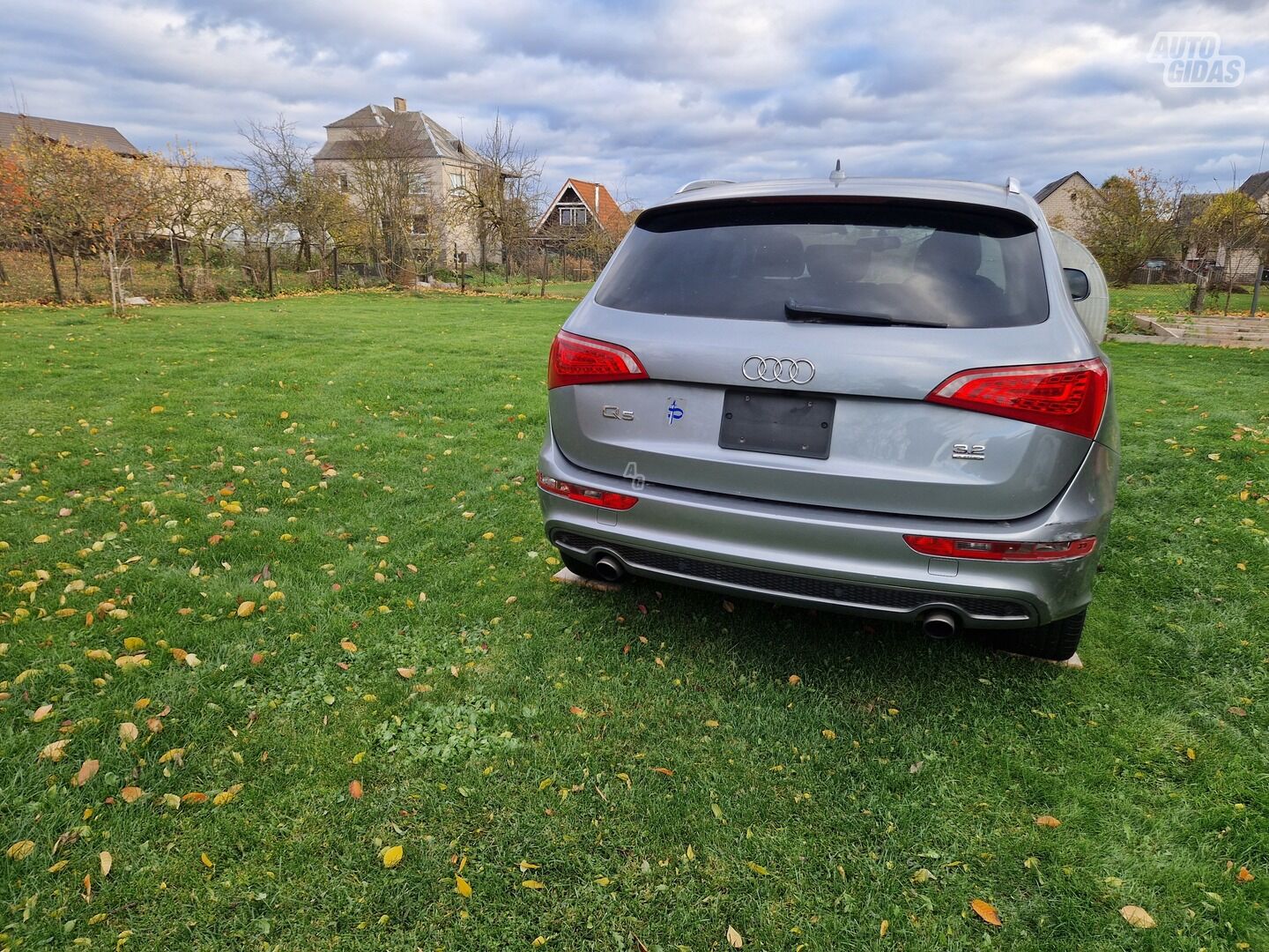 Audi Q5 2011 y Off-road / Crossover