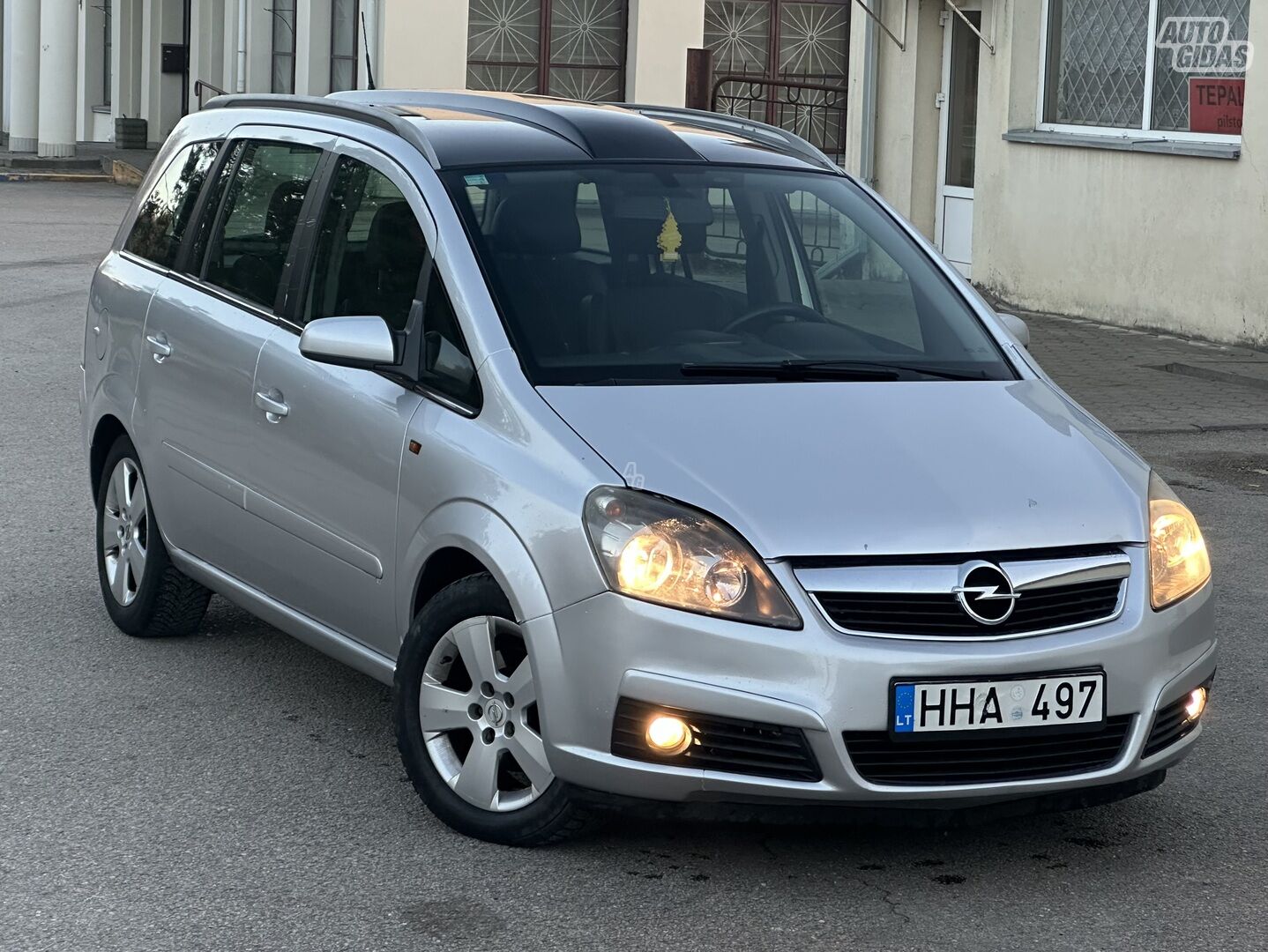 Opel Zafira 2005 y Van