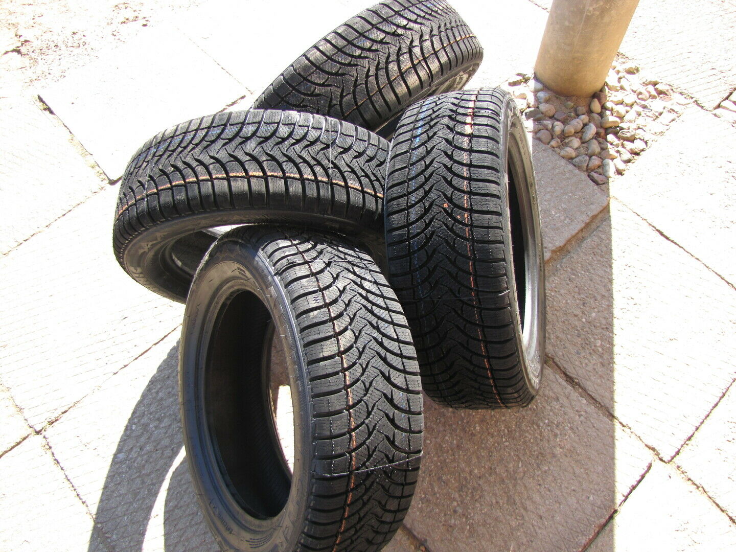 Agi GALGUM WINTER A4 R17 winter tyres passanger car