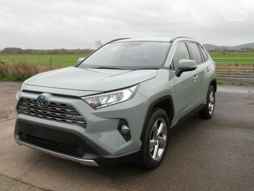 Toyota RAV4 V 2021 m