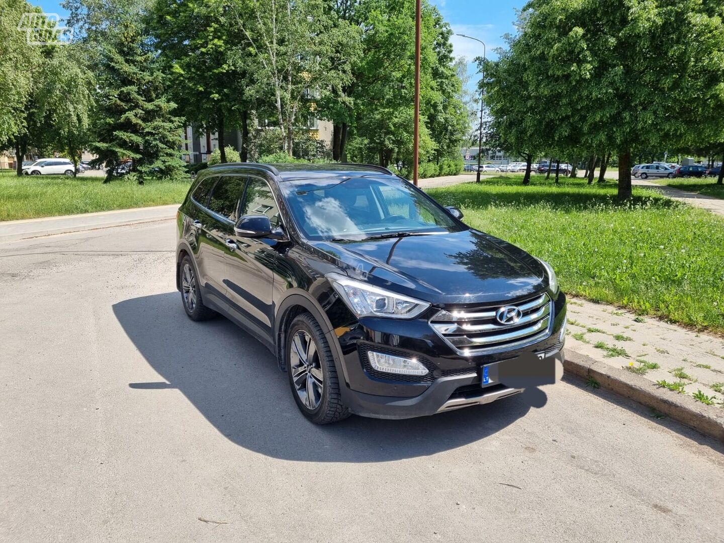 Hyundai Grand Santa Fe 2013 y Off-road / Crossover