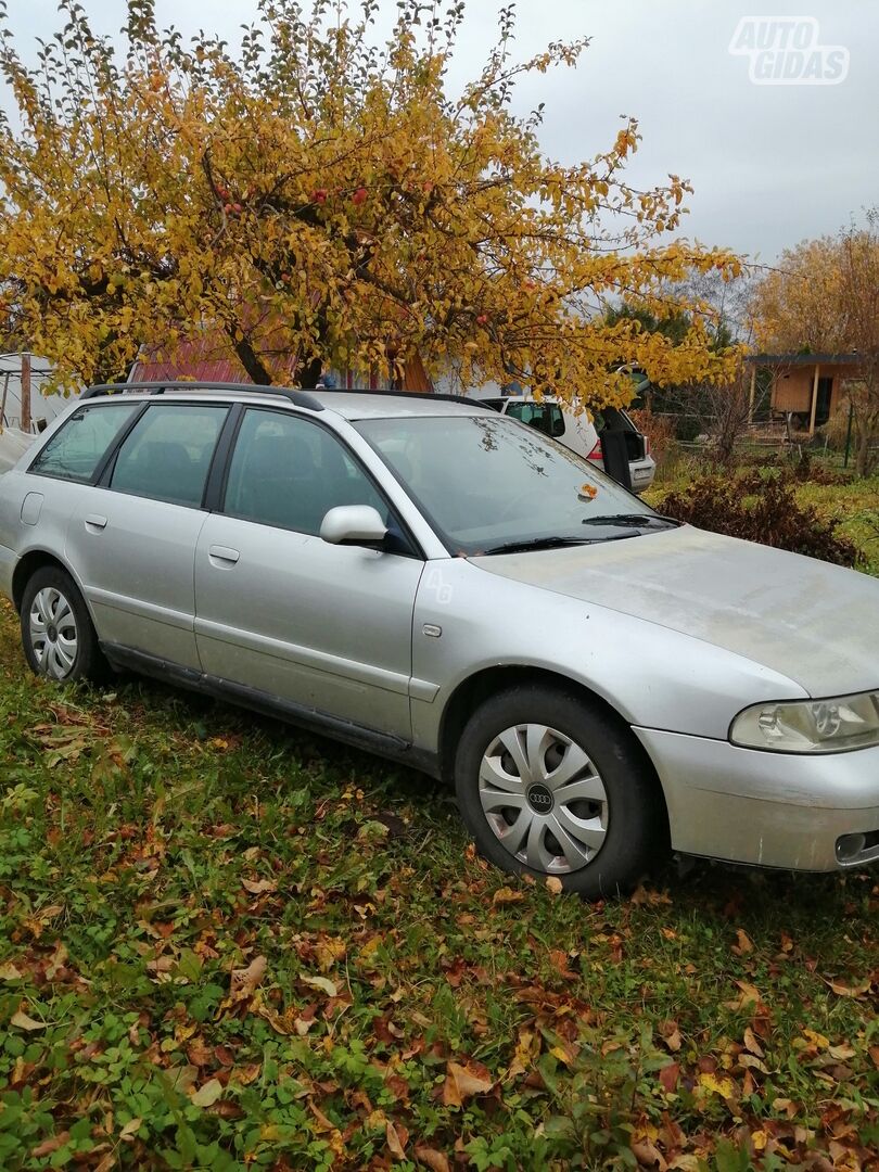 Audi A4 14683 2000 m