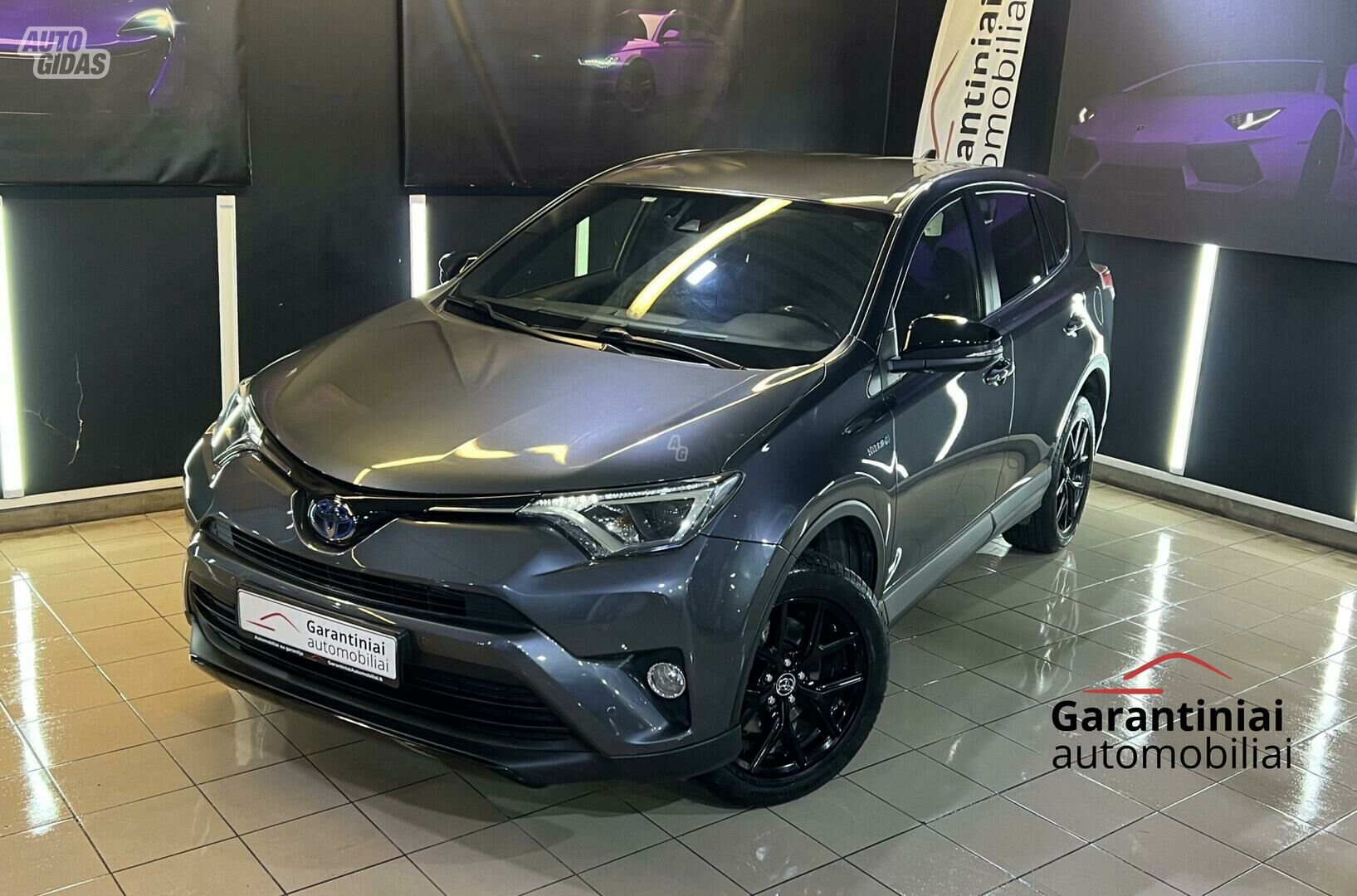 Toyota RAV4 2018 y Off-road / Crossover