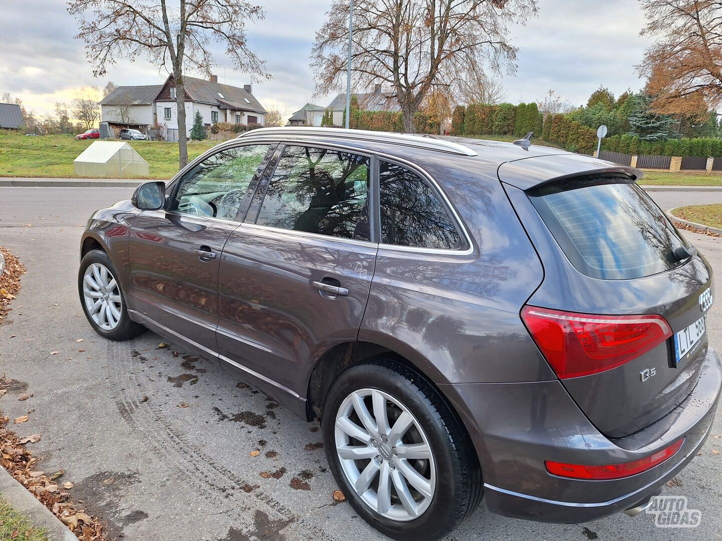 Audi Q5 2008 y Off-road / Crossover