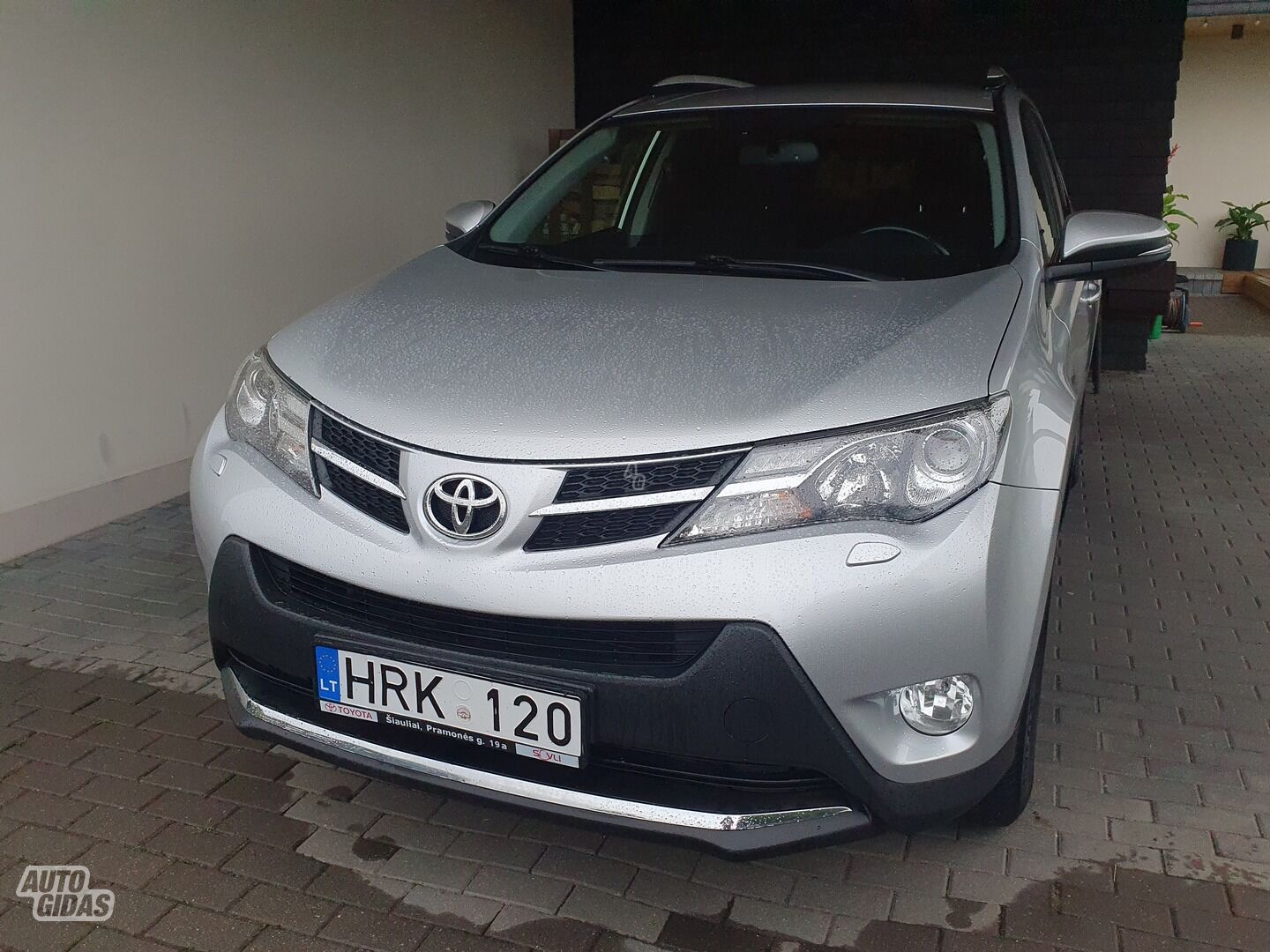 Toyota RAV4 IV 2015 m