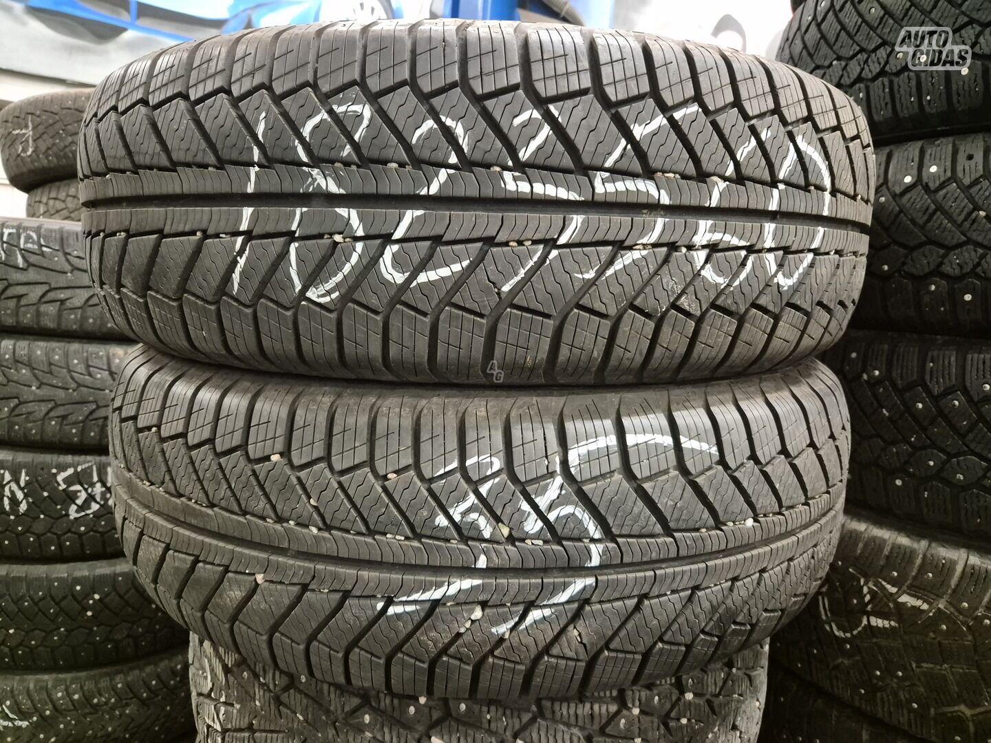 R18 universal tyres passanger car