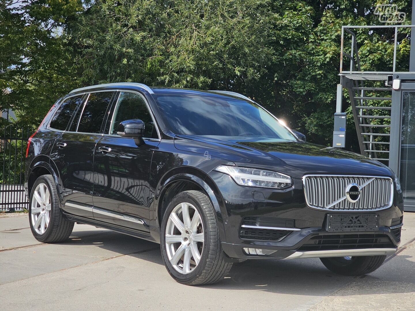 Volvo XC90 2016 г Внедорожник / Кроссовер